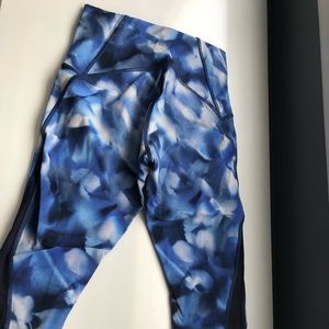 Lululemon crop leggings